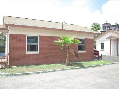 Bayfront Cottages - 14