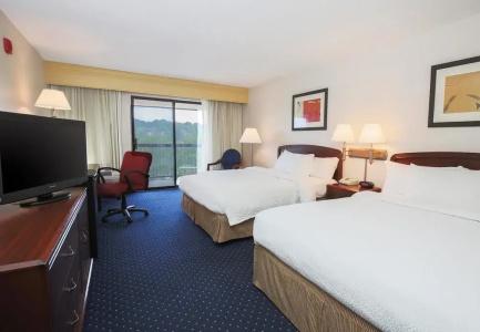 Courtyard by Marriott - 3