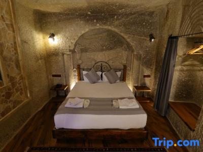 Sarnich Cave Suites - 170