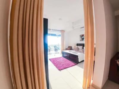 Romance Hills - 141