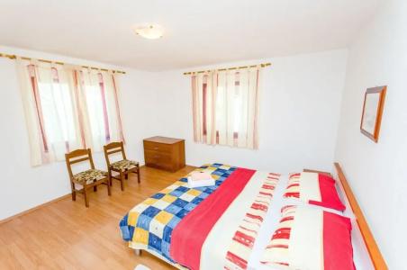 and Rooms Iva - 3