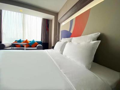 Novotel Bangkok Impact - 37