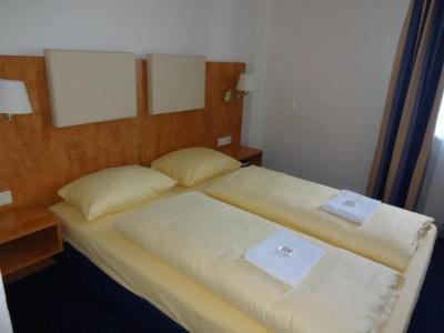 Euro-Hotel - 24