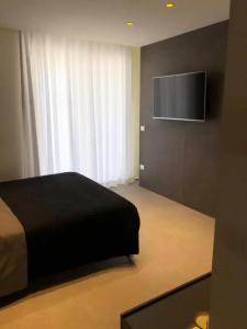 golden suites 50 - 25