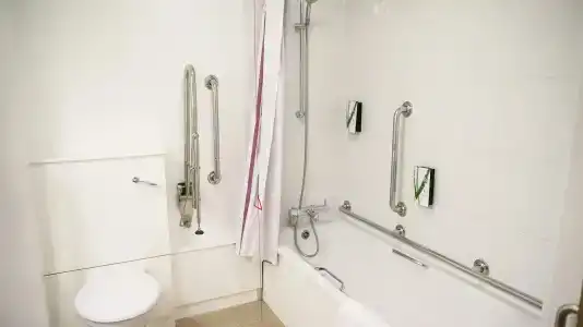 Premier Inn Putney Bridge - 13