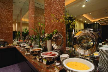DoubleTree by Hilton Naha - 8