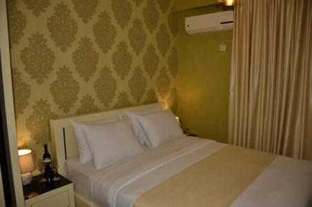 Vere Corner - 55