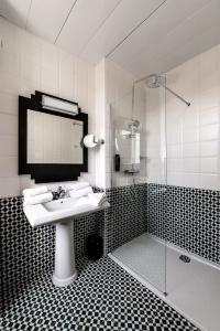 Best Western Hôtel Journel Antibes Juan-les-Pins - 95