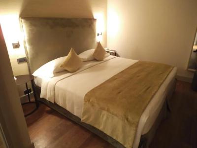 Ariston & Apartments - 29