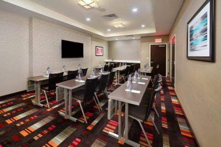 Courtyard by Marriott Times Square West - 22