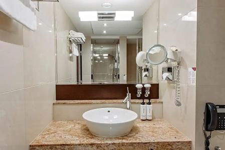 Crowne Plaza Bratislava, An Ihg - 70