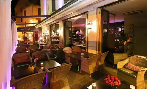 La Place Boutique - 10