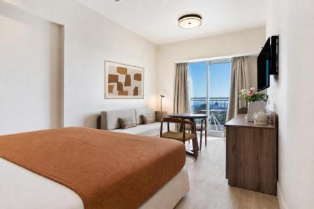 Legacy Gastro Suites - 43