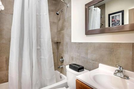 Rodeway Inn Hollywood - 9