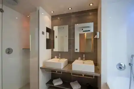 Best Western Plus Le Lavarin - 117