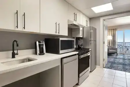 Holiday Inn & Suites, An Ihg - 114