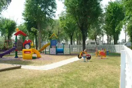 Happy Camp Mobile Homes in Camping Laguna Village - 11