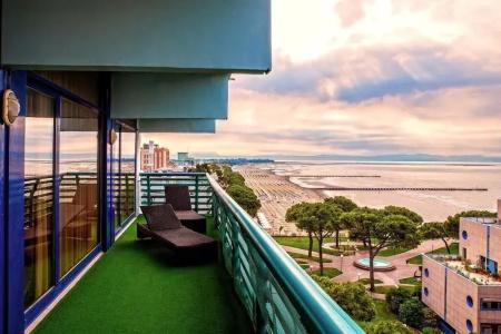 Grand Astoria - 27