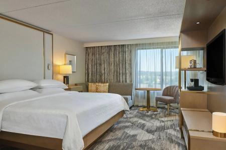 Sheraton Portland Airport - 43