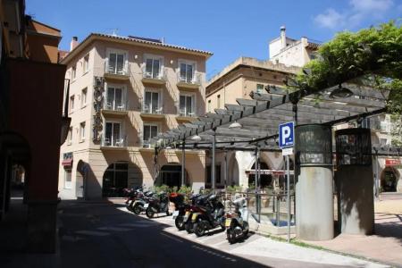 Plaça - 0