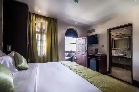 Best Western Plus - 1