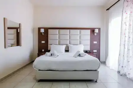 Thalassa Apart - 18