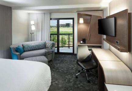Courtyard by Marriott Alliance Town Center - 4