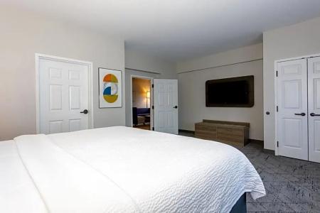 Holiday Inn Express North Telecom Park, An Ihg - 72