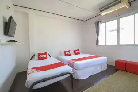 OYO 1054 Phuket Backpacker Hostel - 51