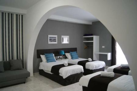 Buccaneers Boutique Guest House - 1