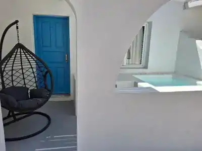 Santorini Breeze - 14