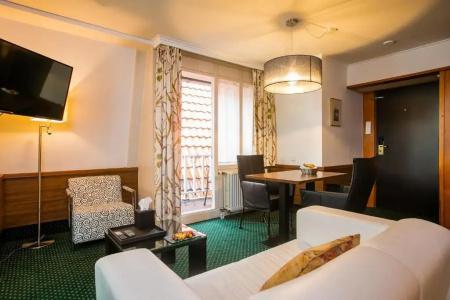 Golden Tulip Central - 109