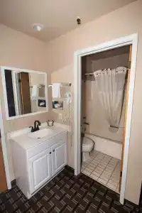 FairBridge Inn - - 7