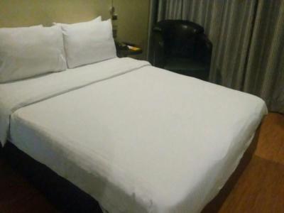 Keys Select Hosur Road - By Lemon Trees - 25