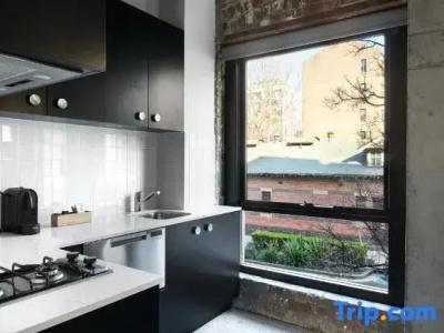 Veriu Broadway - 118