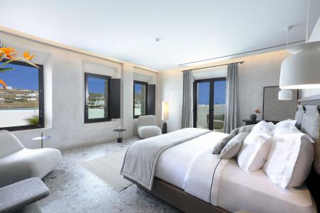 Aeonic Suites and Spa - 6