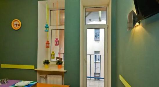 Hostel City 812 - 13