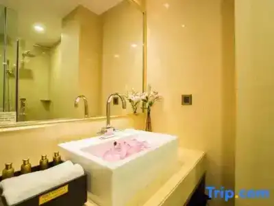 Best Western Chinatown - 64