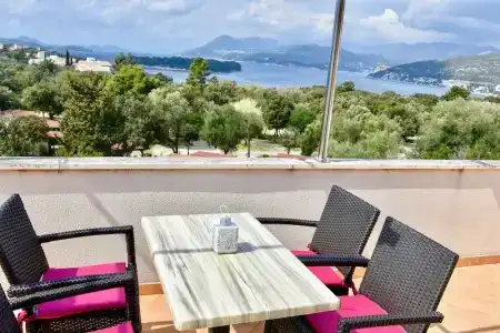 Pervanovo with Free Parking - 120