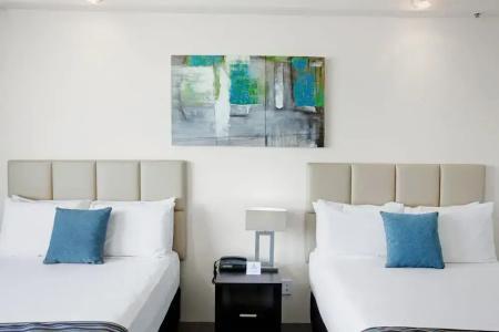 Rydges Esplanade - 111