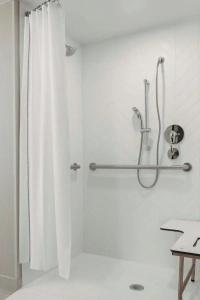 Deltas by Marriott - Indianapolis Airport - 20