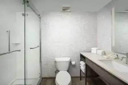 Hilton Garden Inn Miami Brickell South - 40