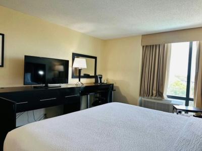 Holiday Inn Miami International Airport, An Ihg - 33