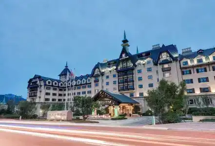 Holiday Inn Qingdao Expo, An Ihg - 0