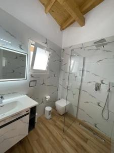 Rias Penthouse Suites - 169