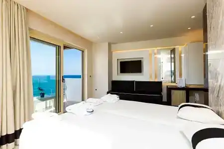 Kahlua & Suites - 210
