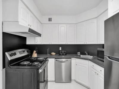 The Alexander All Suites - 262