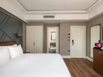 Azzap Galata - 34