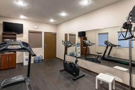 Quality Suites - 13
