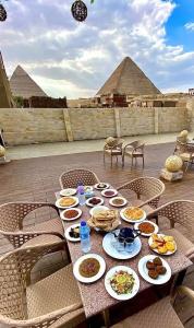 Pyramids Height - 21